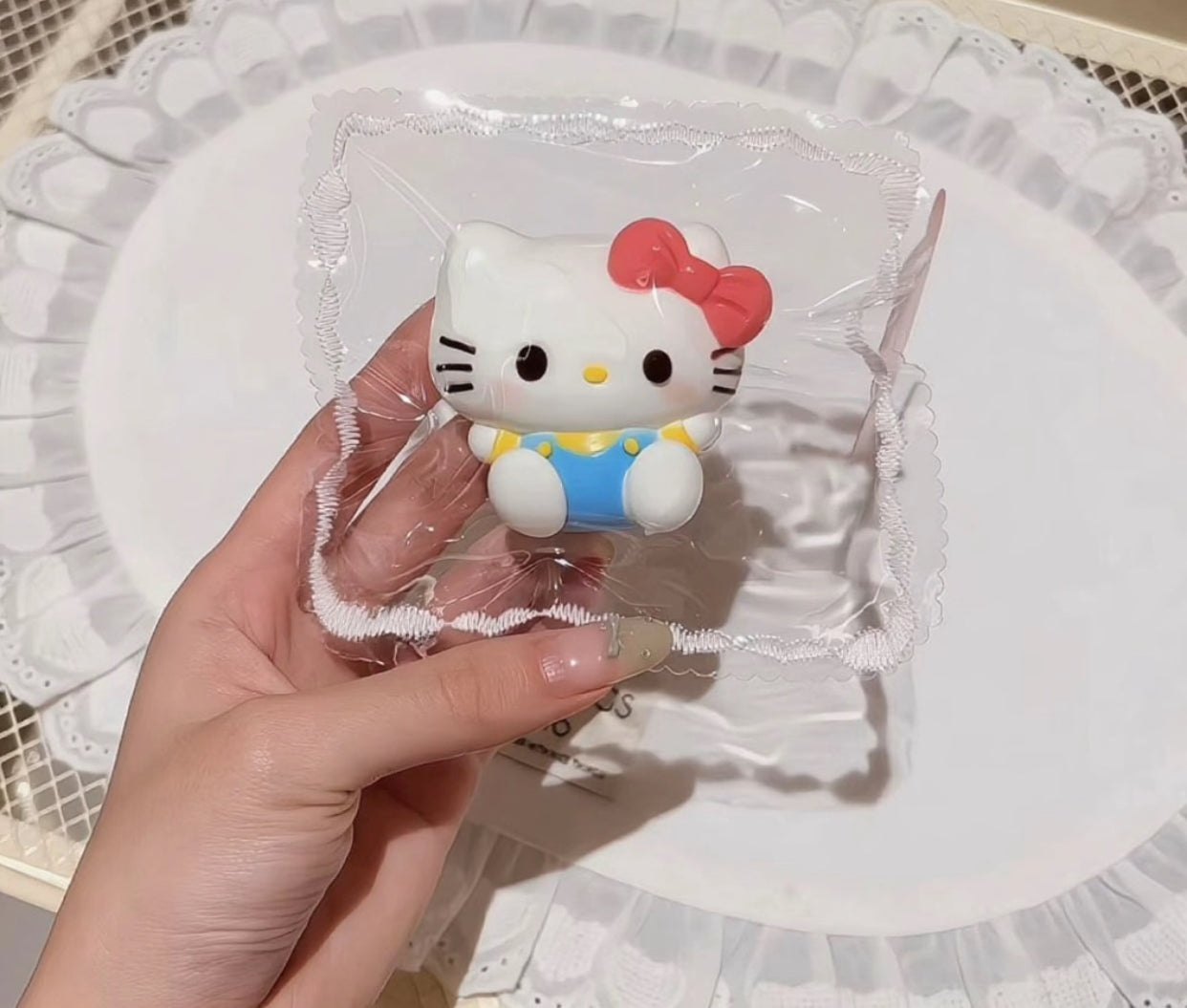Hello Kitty ruirui Squishy Toy