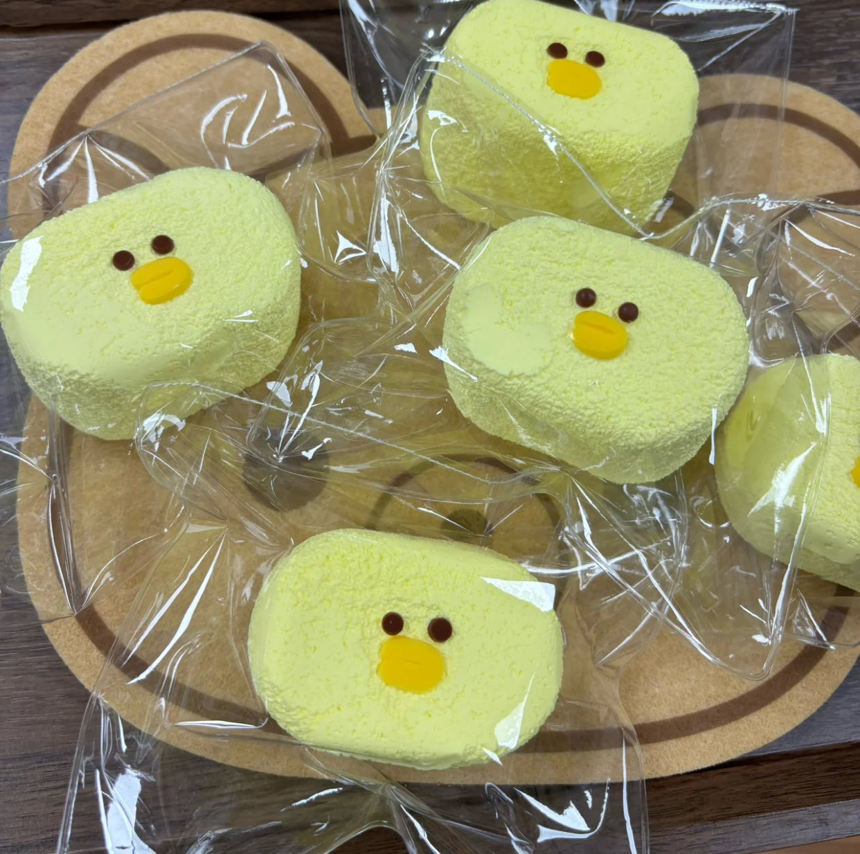 Extra-tall chick 200g ruirui squishy toy