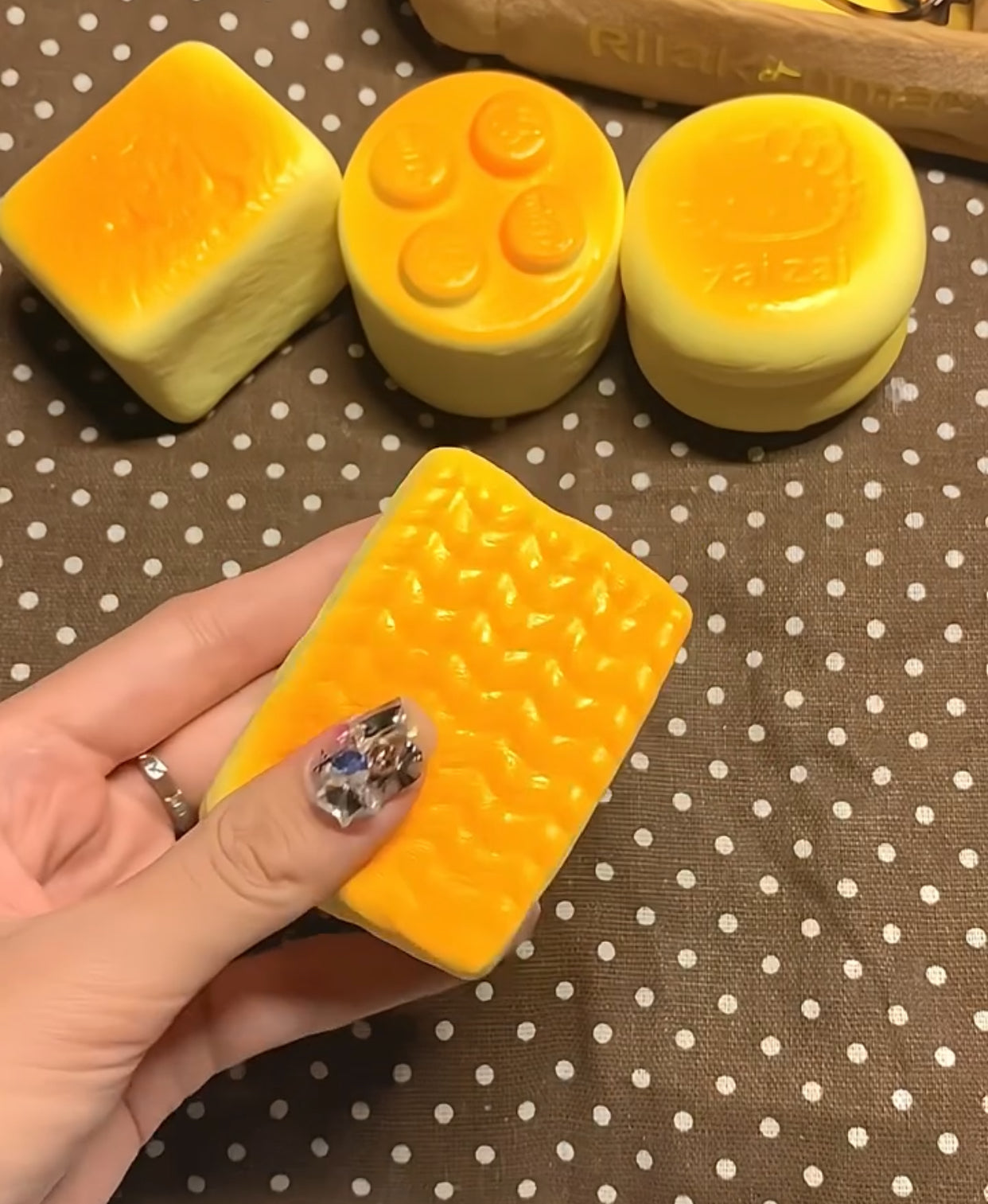 Slow-Rebound ruirui Squishy toy