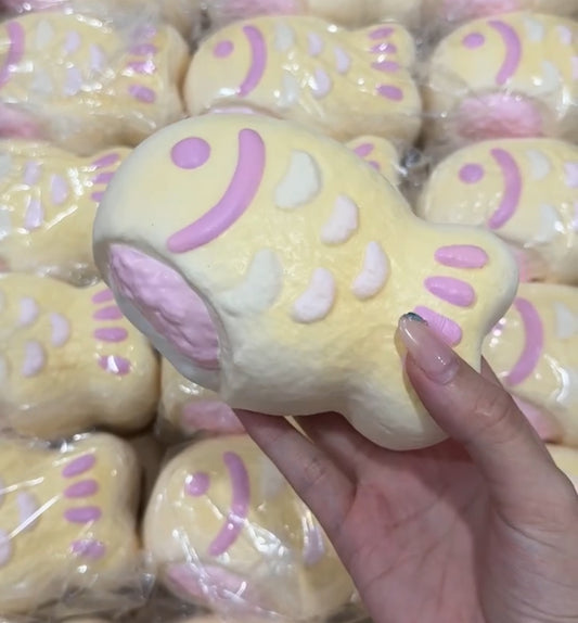 Bitten taiyaki ruirui Squishy toy