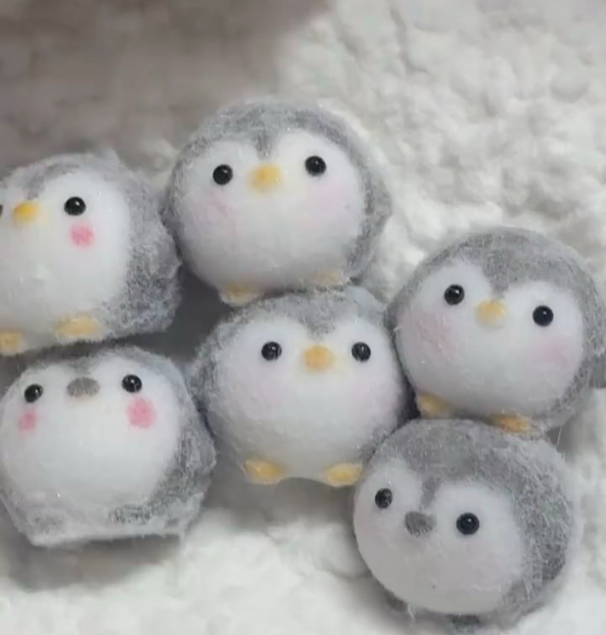 Penguin ruirui Squishy toy