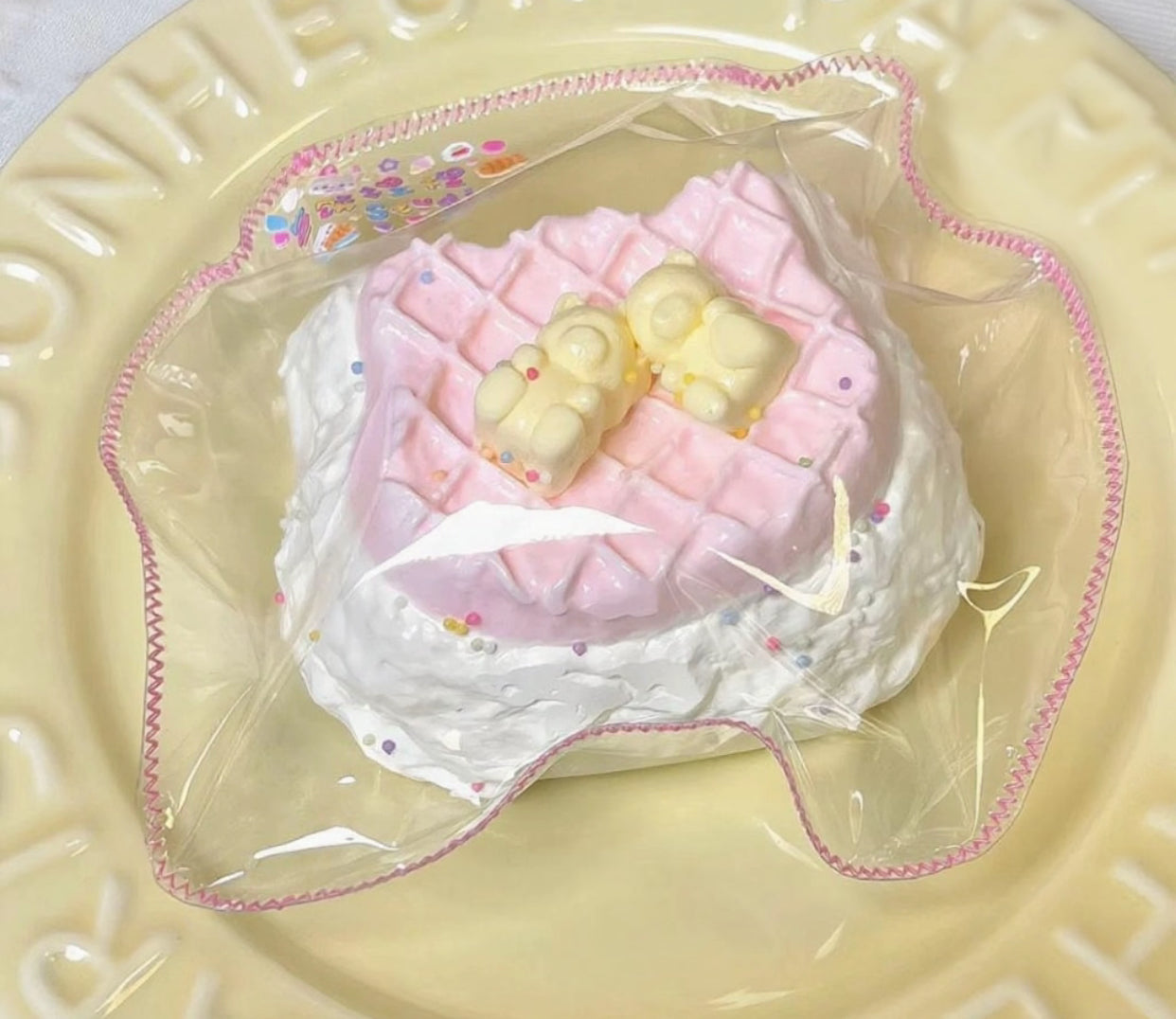 Bear-Shaped Waffle & Marshmallow ruirui Squishy toy
