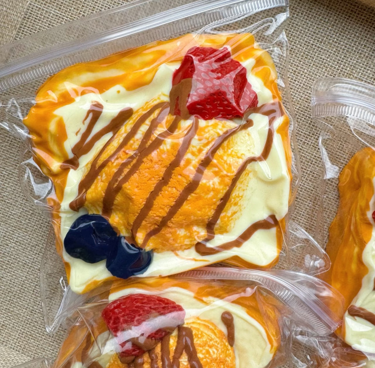 Pineapple Toast ruirui Squishy toy 360g