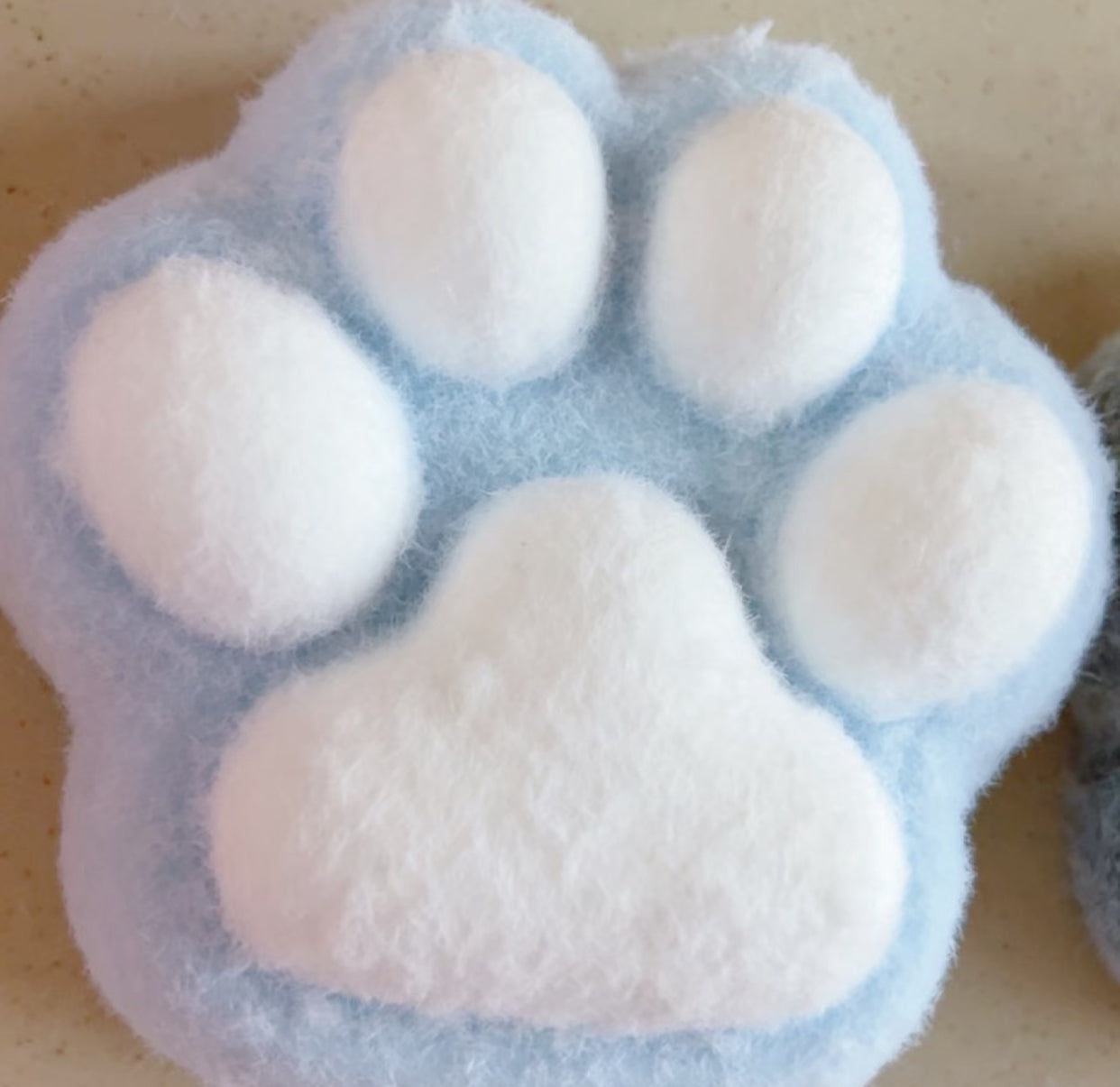 Giant Cat Paw ruirui Squishy toy