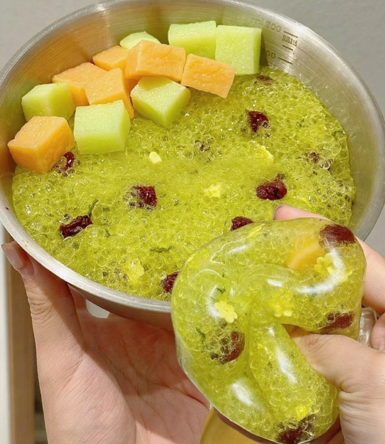 수제 허니듀 스퀴시 볼