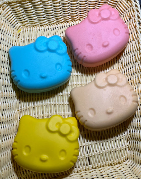 Large KT ruirui Squishy toy (Random colors)