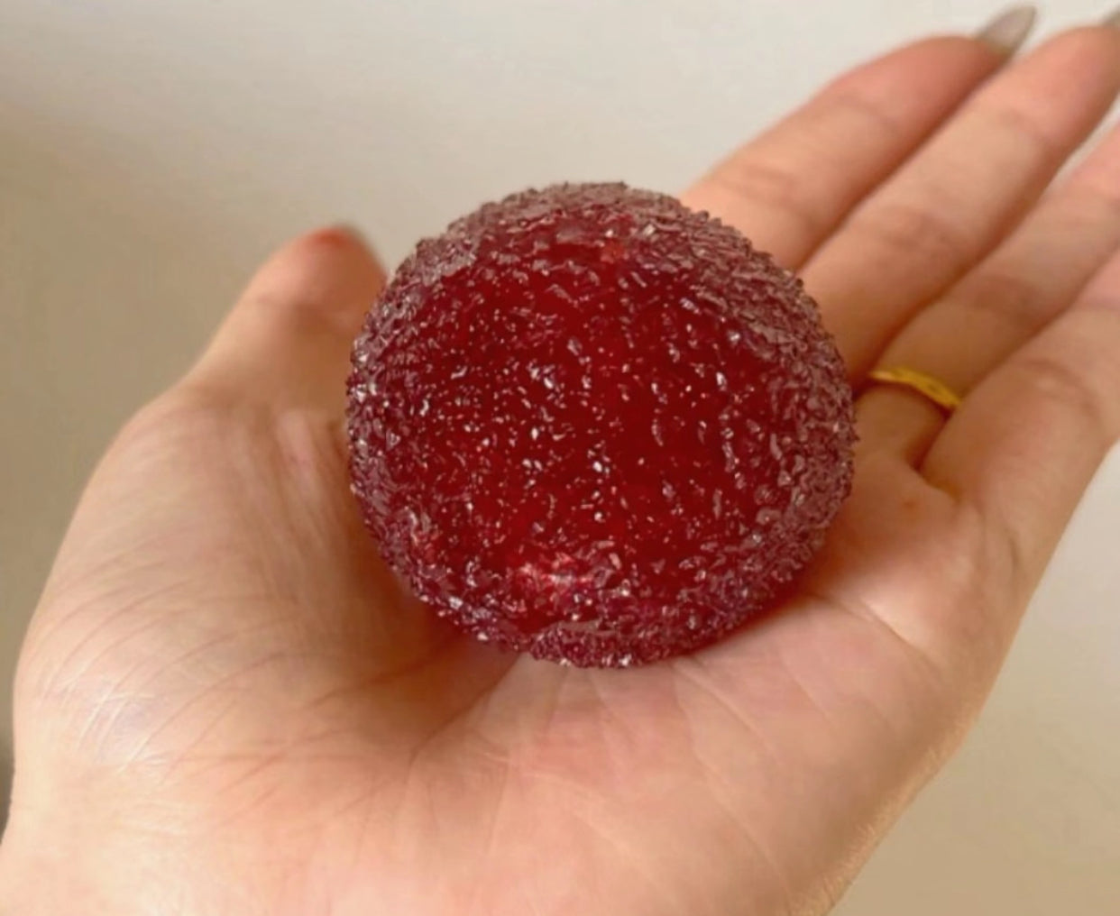 Yangmei Handcrafted ruirui Squishy Ball