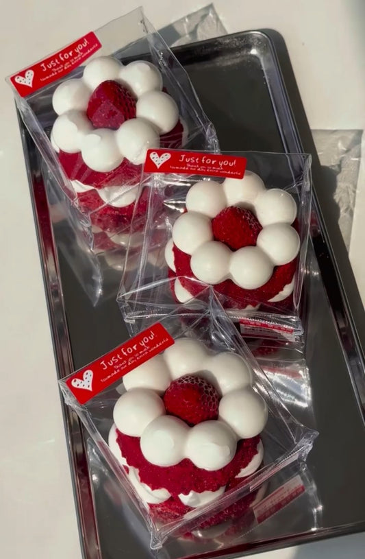 Red Velvet Cake ruirui Squishy toy