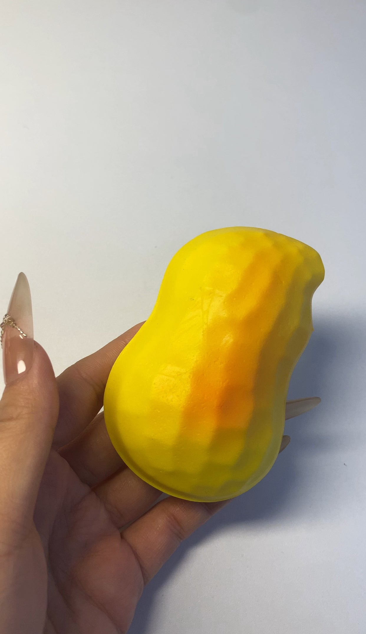 Peanut ruirui squishy toy