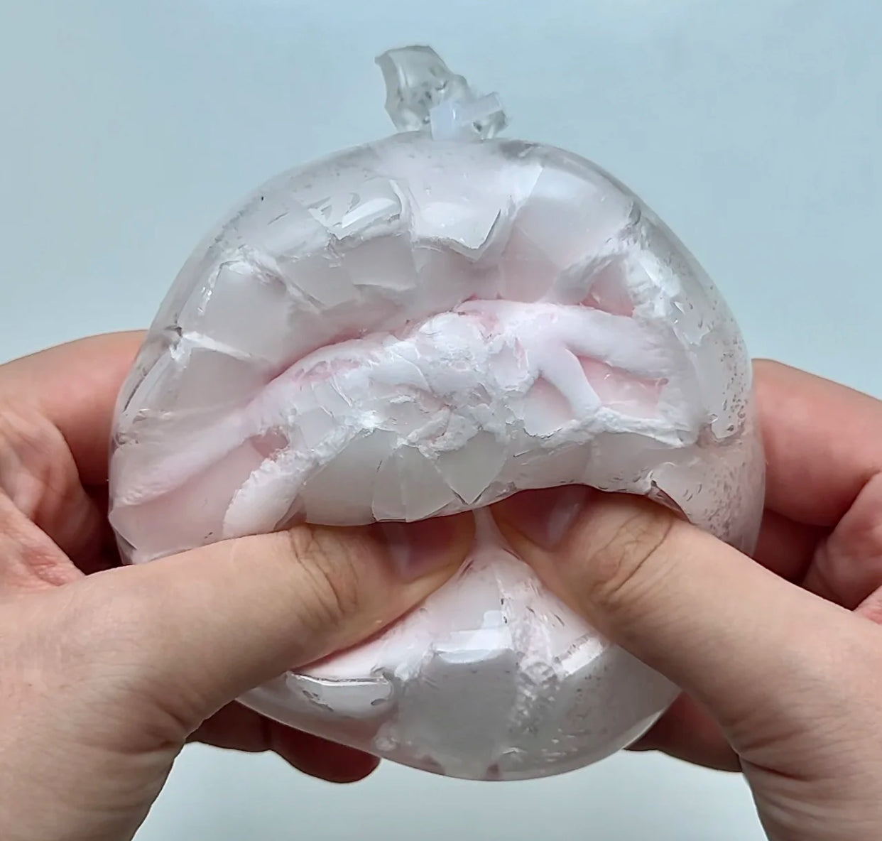 Ultra-Crispy Handmade Ball ruirui Squishy toy