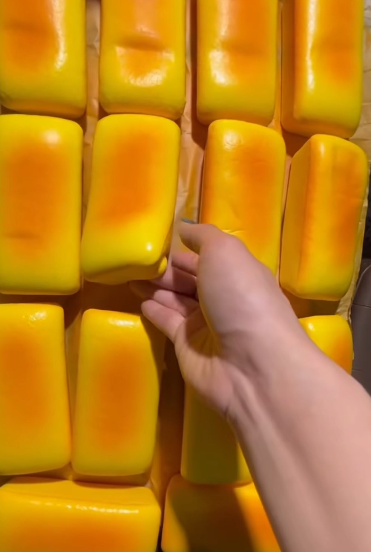 Yellow Cube ruirui Squishy toy