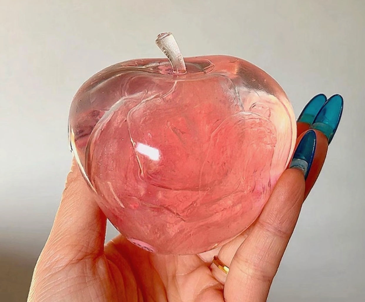 레이어드 리퀴드 애플 루이루이 스퀴시 장난감