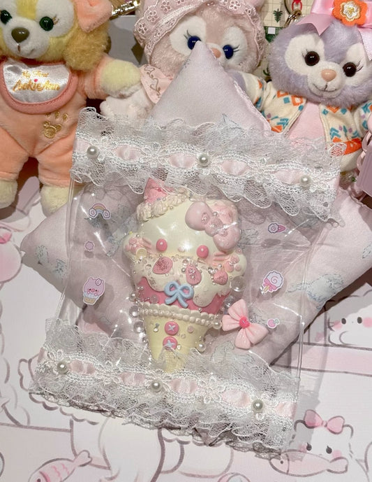 KT strawberry cone ruirui squishy toy