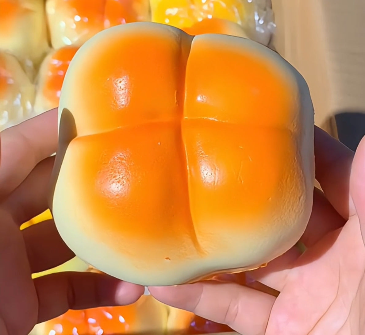 4-grid bread ruirui Squishy toy