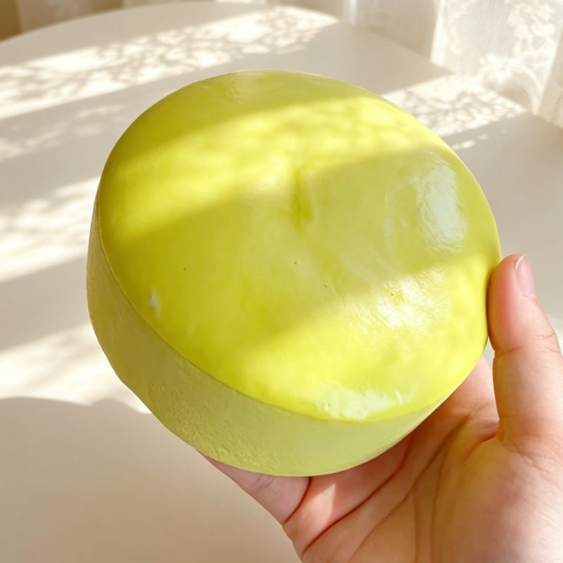 Green Super Moist Slow-Rise Rice Cake ruirui Squishy toy