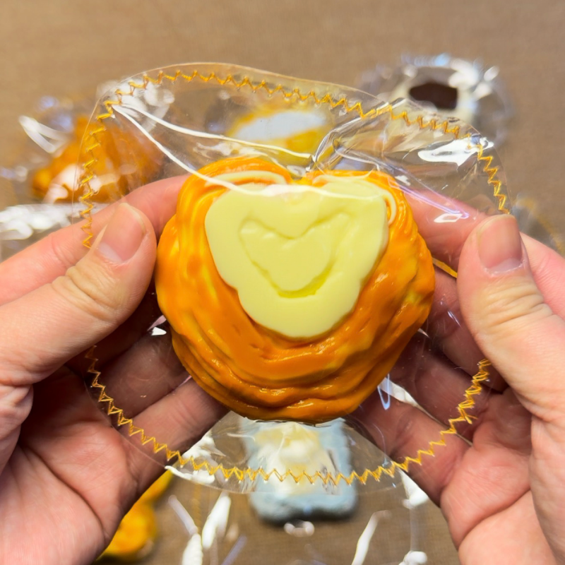 Love cream bread ruirui squishy toy