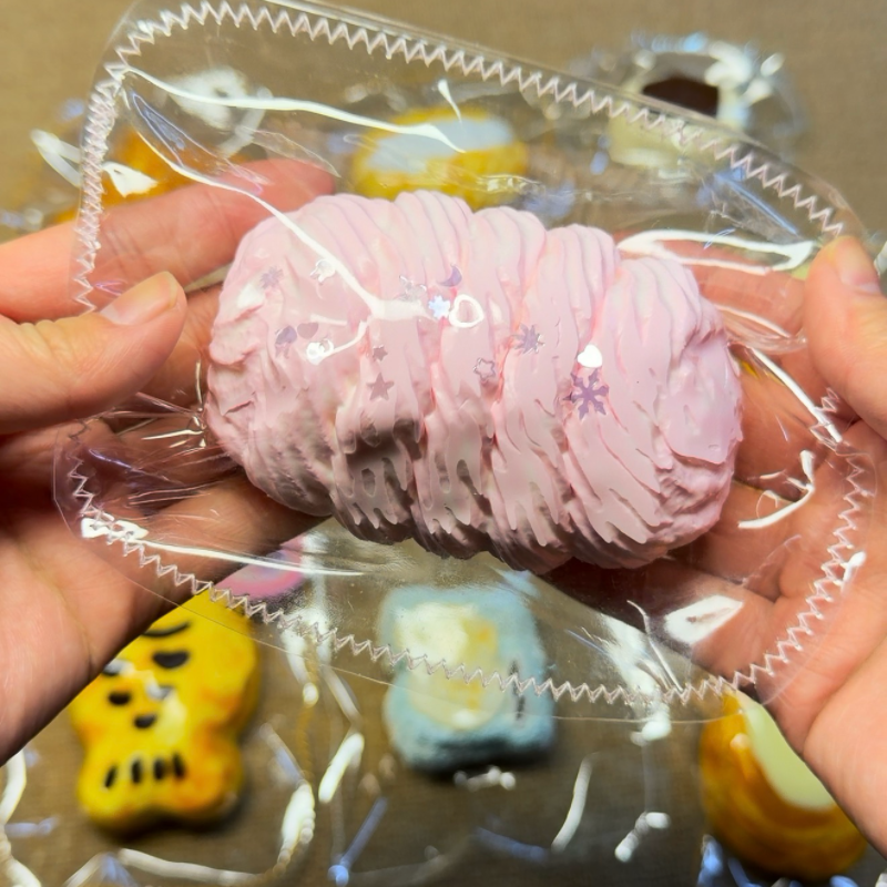 Cream Hug Roll ruirui Squishy toy