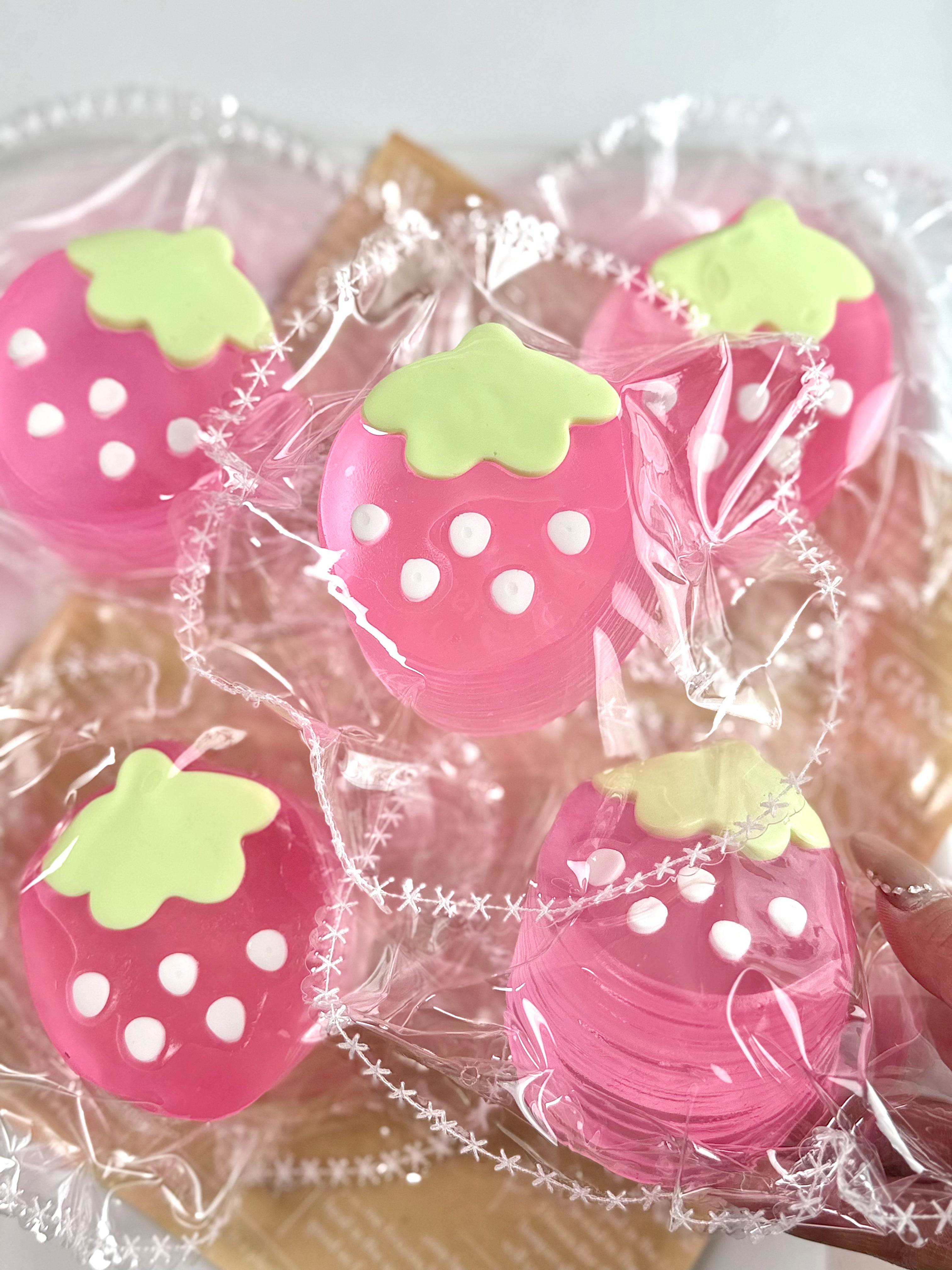 Strawberry Mille Crepe ruirui Squishy toy