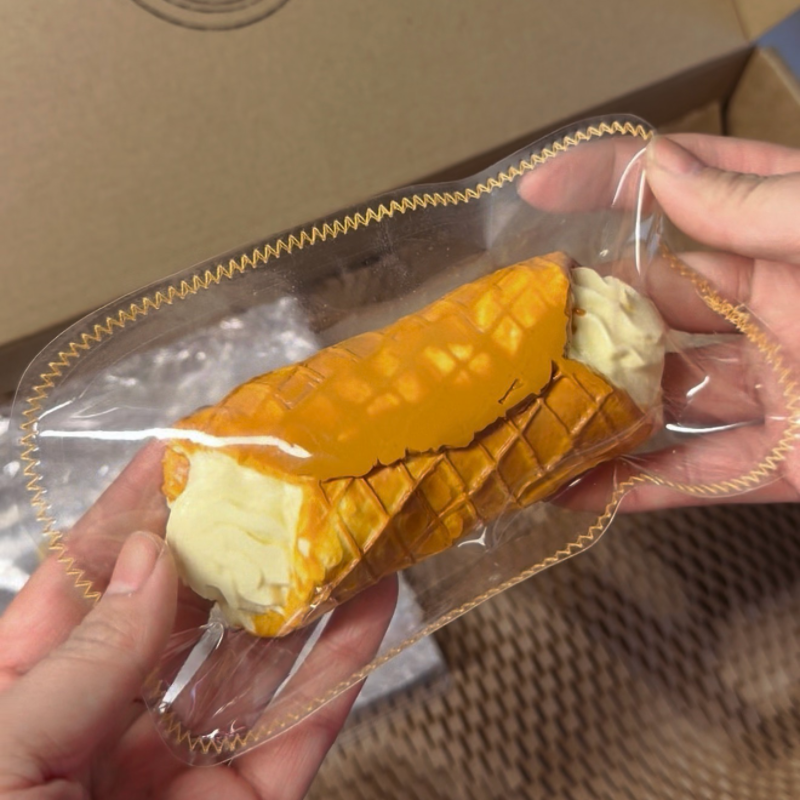 Cream Crispy Roll ruirui Squishy toy